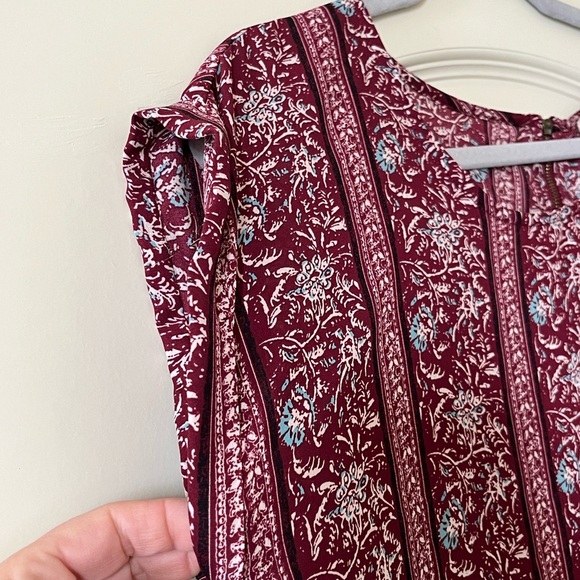 Pink Rose Semi Sheer Burgundy Floral Blouse Women's size medium - Picture 9 of 13